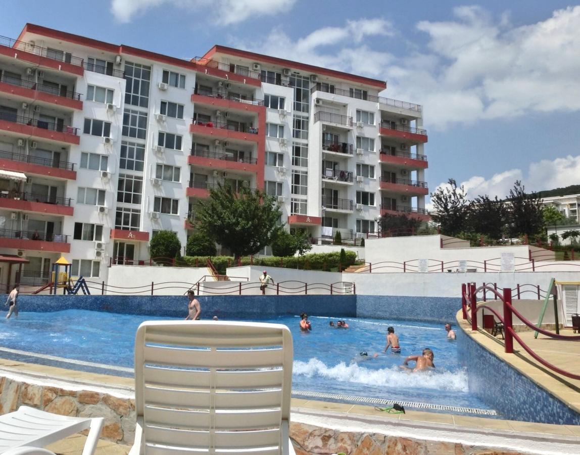 2 Bedroom Imperial Apartment With Panoramic Sea Views, Sveti Vlas Esterno foto